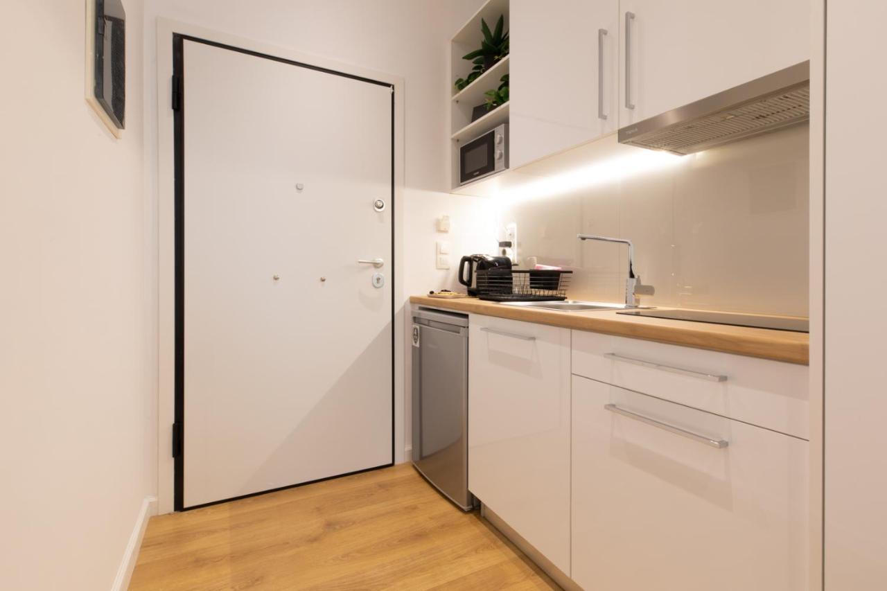 Minimal Apartment In Plaka Athena Bagian luar foto